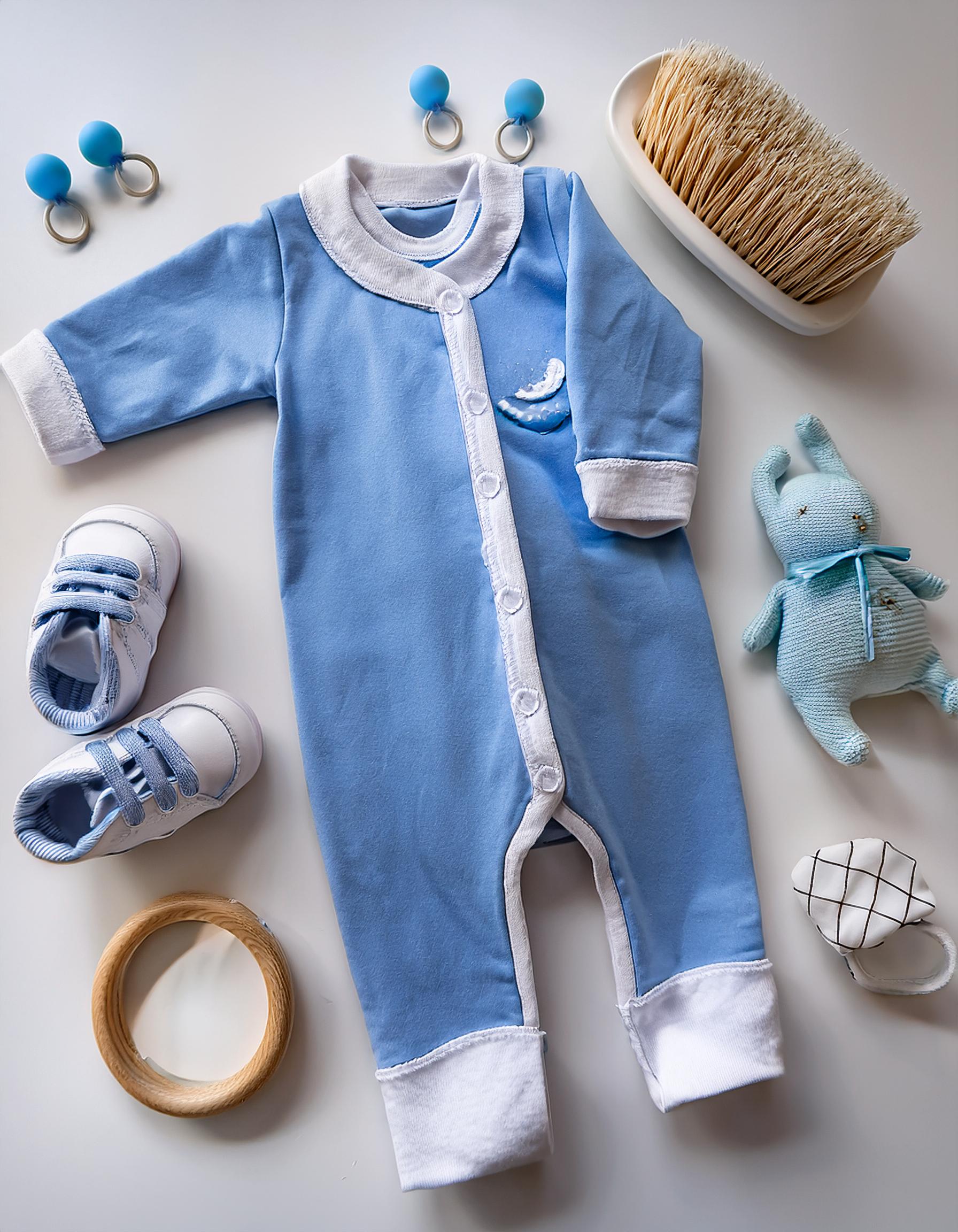 Babybekleidung für den Frühling